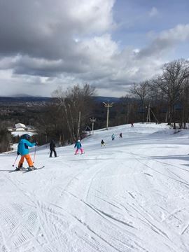 Picture of SUNDAY CLUB - SKI (DAILY LIFT TICKET INCLUDED)